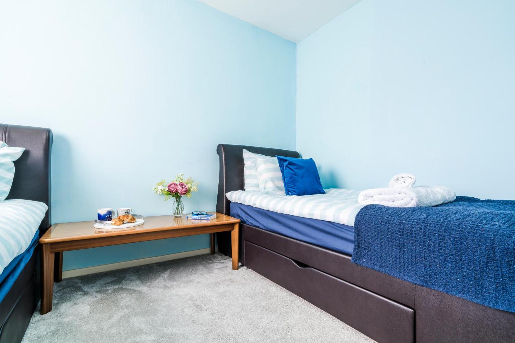 Leicester Oadby 4 Bed Home, 8 Guests, Park 5 Cars 外观 照片